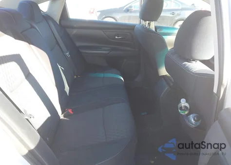 2016 Nissan Altima 2.5/2.5 S/2.5 Sl/2.5 Sr/2.5 Sv from USA, damaged, VIN 1N4AL3AP2GC131518